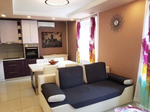 Apartment In Rijeka 38286
