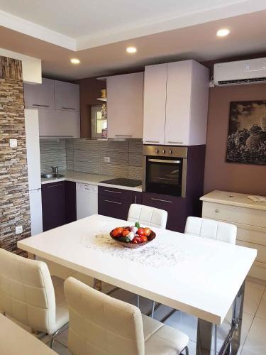 Apartment In Rijeka 38286