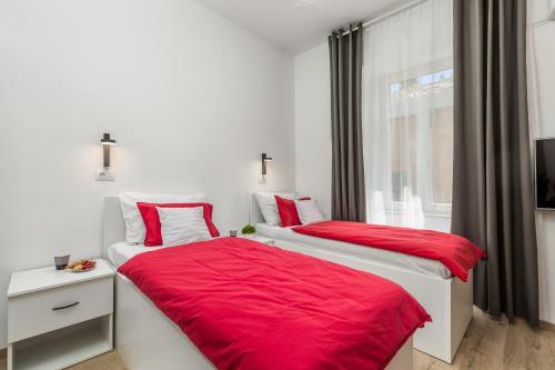 Quiet Center Apartments