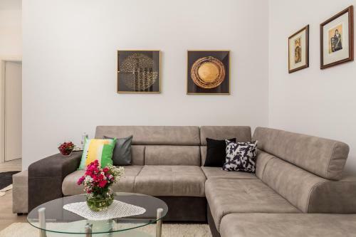 Quiet Center Apartments