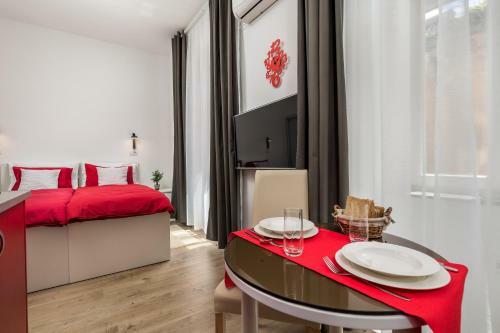 Quiet Center Apartments