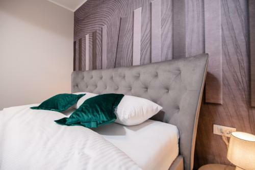 Deluxe Apartments & Rooms Revis