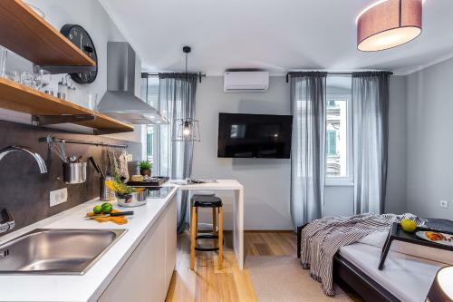 Apartamento Adria Square Studios