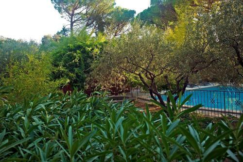 Bed & Breakfast La Bastide Des Pins