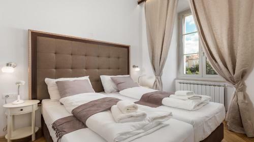 Apartments Art Teatro