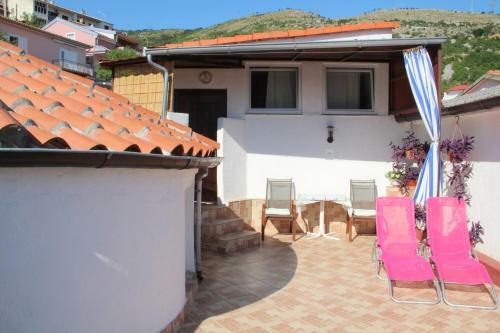 Hostal Guesthouse Donko 1 & 2