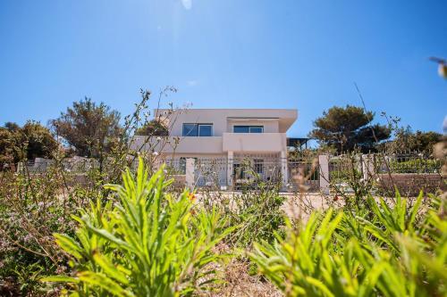 House , Seafront Apartment Pelegrin