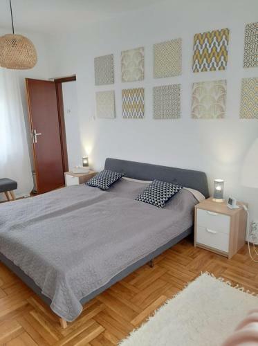 Kis-duna River Apartman