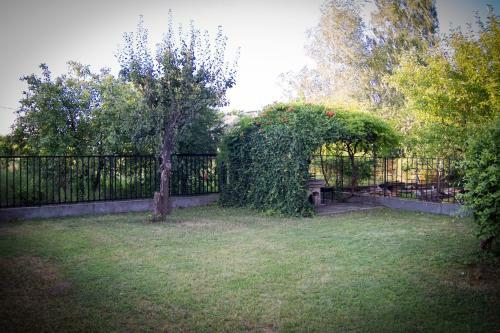 Apartamento Szegf? Vend�gh�z