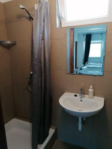 Motel Omega Apartmanh�z