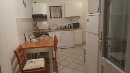 Vera Apartment 1