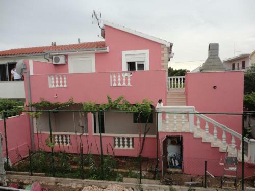 Apartments By The Sea Rogoznica - 12246