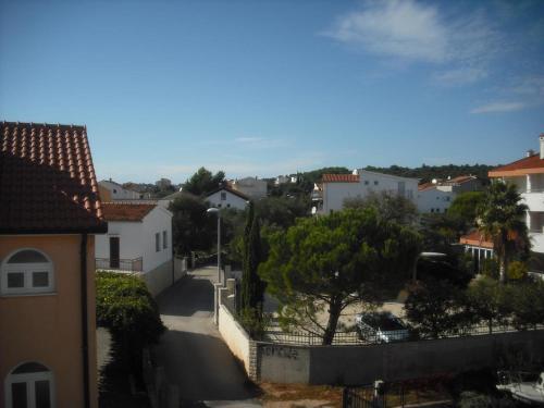 Apartments By The Sea Rogoznica - 11865