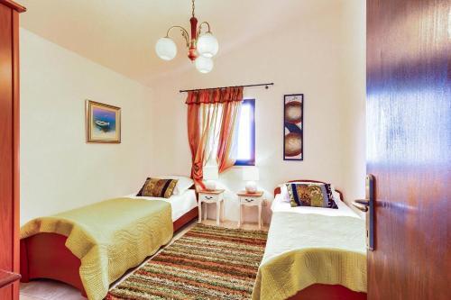 Family Friendly Seaside Apartments Rogoznica - 2010