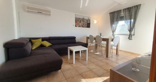 Apartments Kolak