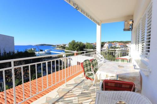 Apartments By The Sea Rogoznica - 16216