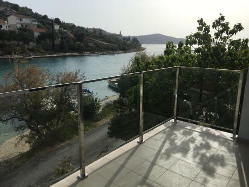 Riva Seafront Holiday Apartments