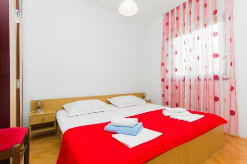7 Olives Apartments