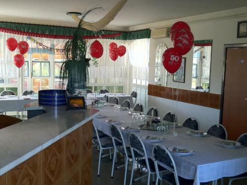 Hostal Golf �tterem �s Panzi�