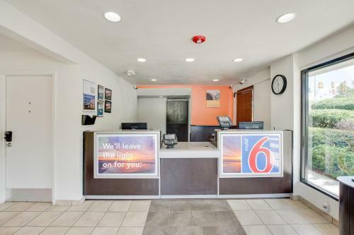 Motel 6 Columbus West