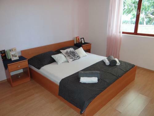 Apartmani Mara Rogoznica