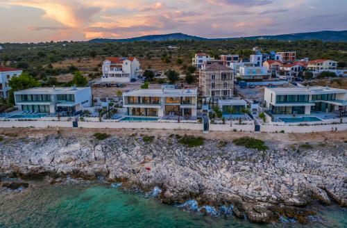 Animare Villas
