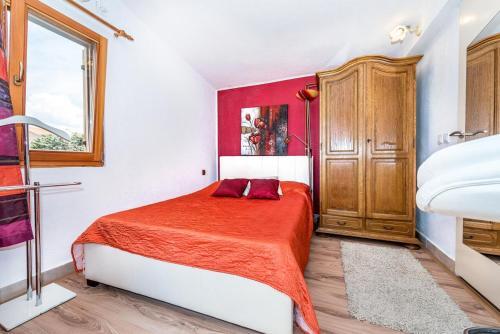 Luxury Villa With A Swimming Pool Rogoznica - 13374