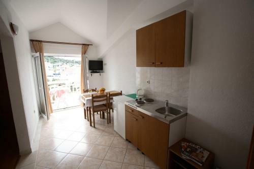 Hostal Room In Studio - Studio Apartment 8, 2,floor