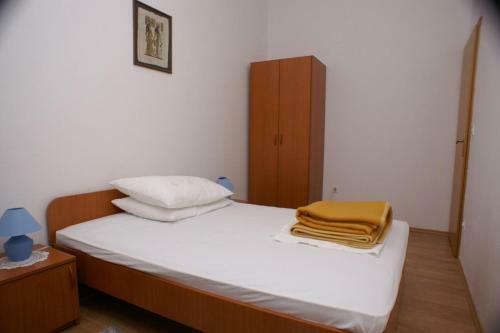 Apartments By The Sea Jagodna, Hvar - 4000