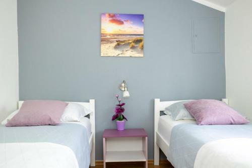 Apartman Luni S Bazenom