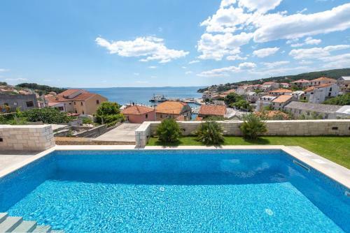 New Luxurious Villa Tinka - Sumartin