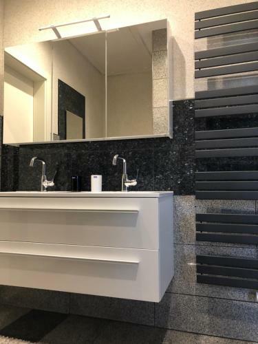 Apartamento Ebony & Ivory Ferienwohnung
