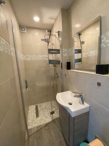Villa Beach House Sumartin With Heated Pool