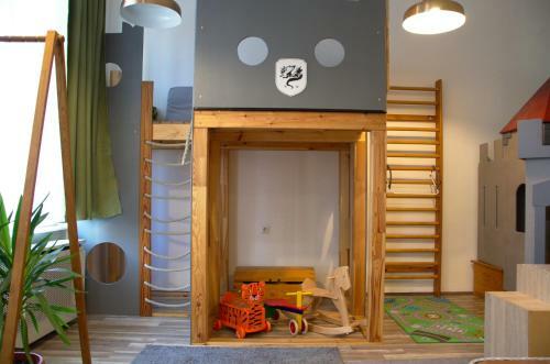 Green Dot Home
