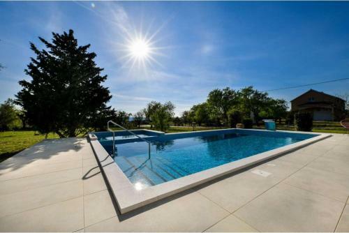 Villa Vito With Pool