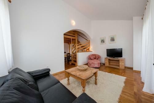 Apartments Dedi?