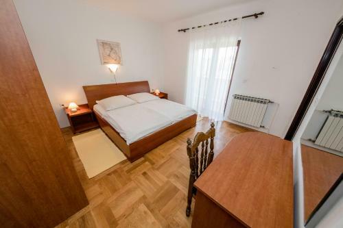 Apartments Dedi?