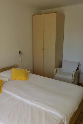 Apartments With A Parking Space Pjescana Uvala, Pula - 7349