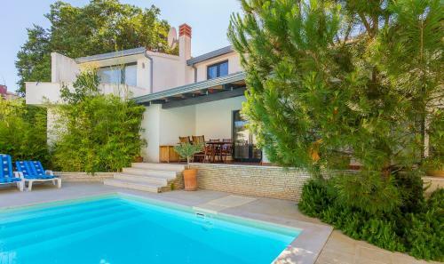 Pine And Lime Apartments