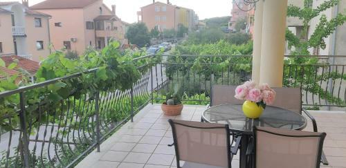 Apartment Majoran