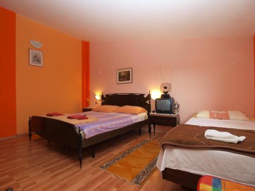 Apartments Slavica 382