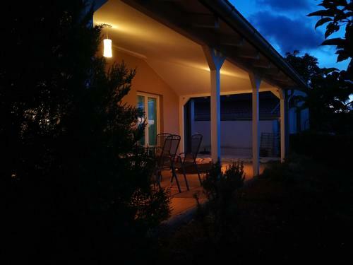 Ana's Garden Holiday Home