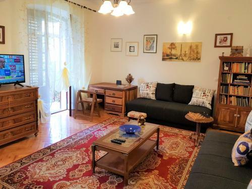 Noemi City Apartments