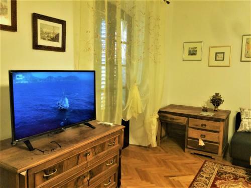 Noemi City Apartments