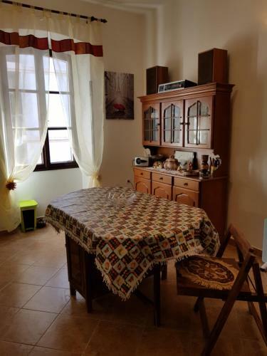 Noemi City Apartments