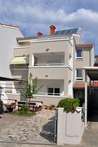 Apartmani Alavuk