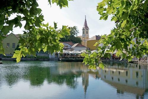 F�rge Cselle Apartman