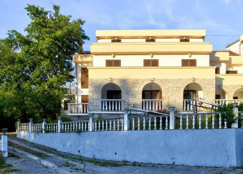Hostal Apartments & Rooms Leona