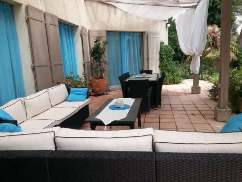 Bed & Breakfast La Bousquati�re