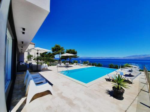 Villa R&b